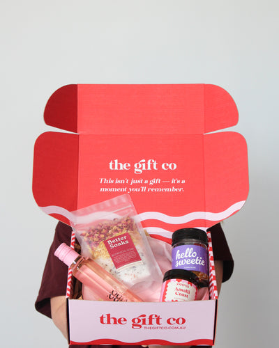 The Signature Gift Box + Daily Posy